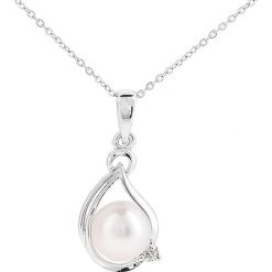 Złoty naszyjnik z zawieszką z diamentami i perłą - dł. 46 cm. Szare naszyjniki damskie REVONI, z perłą, złote. W wyprzedaży za 629,95 zł.