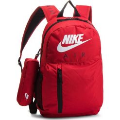 Plecak NIKE - BA5767 687. Czerwone plecaki męskie Nike, z materiału, sportowe. Za 109,00 zł.
