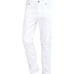 Jeansy męskie regular: Nudie Jeans BRUTE KNUT Jeansy Relaxed fit pitch white