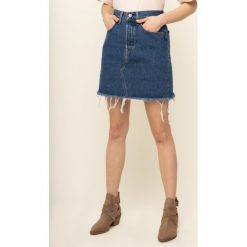 Spódnica jeansowa Levi's® Deconstructed 77882-0009. Niebieskie spódniczki damskie s, bez wzorów, z bawełny. W wyprzedaży za 199,00 zł.