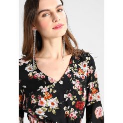Sukienki: Missguided Tall FLORAL PRINT TIE WAIST TEA DRESS Sukienka letnia black