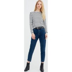 Swetry klasyczne damskie: Sweter basic w paski