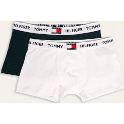 Tommy Hilfiger - Bokserki dziecięce (2 pack) 128-164 cm. Czerwone majtki chłopięce TOMMY HILFIGER, z nadrukiem, z elastanu. Za 119,90 zł.