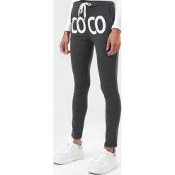Szare Spodnie Aglasia. Szare spodnie damskie Born2be, s, z dresówki. Za 79,99 zł.