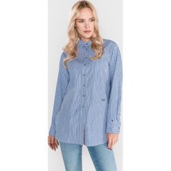 Tommy Hilfiger Koszula Niebieski Biały. Niebieskie bluzki damskie TOMMY HILFIGER, s, w paski, z bawełny, bez kołnierzyka, z długim rękawem. Za 464,95 zł.