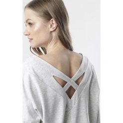 Szara Bluzka Allunna. Szare bluzki damskie Born2be, na co dzień, xl, w paski, z dzianiny, bez kołnierzyka, bez rękawów. Za 54,99 zł.