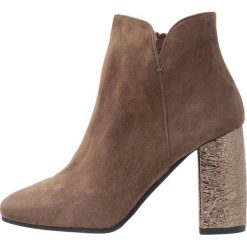 Botki damskie: Minelli Botki na obcasie taupe