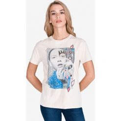 Pepe Jeans Marion Koszulka Beżowy. Brązowe koszulki damskie Pepe Jeans, xs, z nadrukiem, z bawełny, bez kołnierzyka, z krótkim rękawem. Za 181,95 zł.