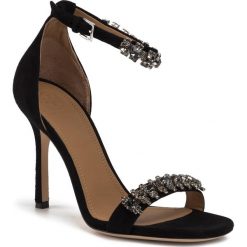 Sandały TORY BURCH - Penelope 100MM Embellished 63238 Perfect Black 006. Czarne klapki damskie Tory Burch, z aplikacjami, ze skóry, bez obcasa, na obcasie. Za 1699,00 zł.