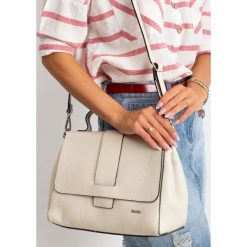Jenna damska torebka skórzana kuferek do ręki. Kuferki damskie ROVICKY, w paski, z jeansu, eleganckie, na ramię, bez dodatków. W wyprzedaży za 299,00 zł.