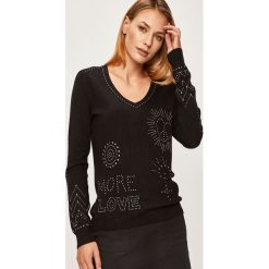 Desigual - Sweter. Czarne swetry damskie Desigual, s, z aplikacjami, z wiskozy, z krótkim rękawem, krótkie, bez kaptura. W wyprzedaży za 279,90 zł.