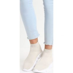 Buty sportowe damskie: Beżowe Buty Sportowe Soft Spot