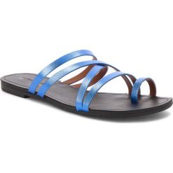 Japonki VAGABOND - Tia 4531-283-76 Super Blue. Niebieskie klapki damskie marki Vagabond, bez wzorów, ze skóry, bez obcasa, na obcasie. W wyprzedaży za 199,00 zł.