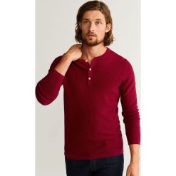 Mango Man - Sweter Leader. Czerwone swetry męskie Mango Man, s, bez wzorów, z bawełny, z okrągłym kołnierzem, bez kaptura. Za 139,90 zł.