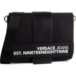 Torebka VERSACE JEANS - E1HTBB13 71122 899. Czarne listonoszki damskie Versace Jeans, bez wzorów, z jeansu, bez dodatków. W wyprzedaży za 429,00 zł.