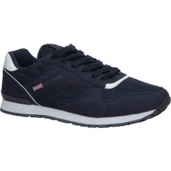Granatowe buty sportowe sznurowane Casu M81-57. Czarne halówki męskie Casu, na sznurówki. Za 79,99 zł.