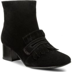 Botki LASOCKI - 70983-02 Czarny. Czarne botki damskie na obcasie marki Lasocki, ze skóry ekologicznej. W wyprzedaży za 125,00 zł.
