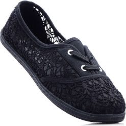 Tenisówki bonprix czarny. Czarne tenisówki damskie bonprix. Za 37,99 zł.