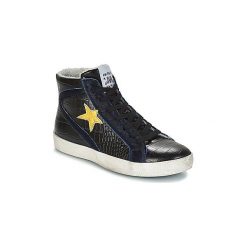Buty Meline NEROA. Czarne trampki i tenisówki damskie marki Meline, bez wzorów, bez zapięcia. Za 423,20 zł.