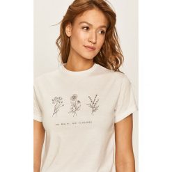 Answear - T-shirt. Białe topy damskie ANSWEAR, s, z nadrukiem, z bawełny, z okrągłym kołnierzem. Za 49,90 zł.