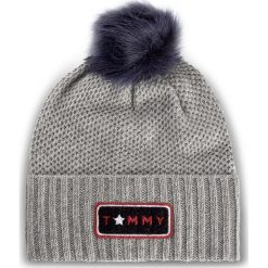 Czapki damskie: Czapka damska TOMMY HILFIGER – Fur Pompom Beanie AW0AW04374 013