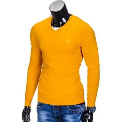 SWETER MĘSKI E74 - ŻÓŁTY. Żółte swetry klasyczne męskie marki Ombre Clothing, s, z bawełny, klasyczne, z dekoltem w serek. Za 49,00 zł.