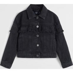 Mango Kids - Kurtka 110 - 164 cm. Szare kurtki dziewczęce Mango Kids, bez wzorów, z bawełny, krótkie, bez kaptura. Za 119,90 zł.