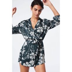 Etam - Szlafrok Gaby. Zielone szlafroki damskie marki Etam, s, z poliesteru. Za 179,90 zł.