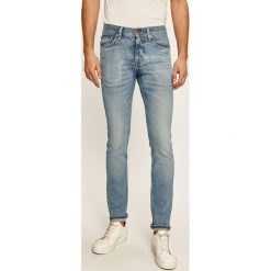 Tommy Hilfiger - Jeansy Layton. Niebieskie jeansy męskie TOMMY HILFIGER, bez wzorów. W wyprzedaży za 349,90 zł.
