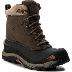 Śniegowce THE NORTH FACE - Chilkat III T939V6YVA Mudpack Brown/Bombay Orange. Brązowe glany męskie The North Face, na zimę, z gumy. W wyprzedaży za 319,00 zł.