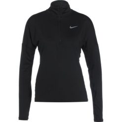 Nike Performance DRY Koszulka sportowa black/wolf grey/wolf grey. Czarne topy sportowe damskie marki Nike Performance, xl, z elastanu. Za 239,00 zł.