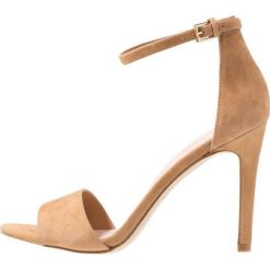 ALDO FIOLLA Sandały na obcasie natural. Różowe rzymianki damskie ALDO, z materiału, na obcasie. Za 349,00 zł.
