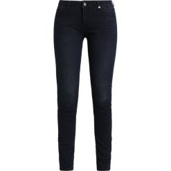 S.Oliver RED LABEL SHAPE Jeansy Slim Fit blue denim. Niebieskie rurki damskie marki s.Oliver RED LABEL. Za 209,00 zł.