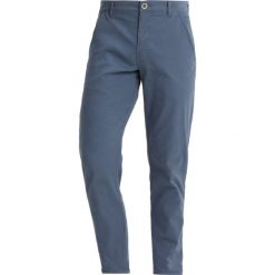 Chinosy męskie: Lindbergh CLASSIC STRETCH Spodnie materiałowe dusty blue