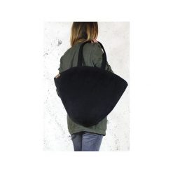 Shelly bag czarna torba na ramię nubuk syntetyczny. Czarne torebki klasyczne damskie marki Hairoo, w paski, z nubiku, na ramię. Za 180,00 zł.