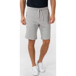 Armani Exchange Szorty Szary. Szare spodenki i szorty męskie Armani Exchange, xxl, bez wzorów, z elastanu. Za 312,95 zł.