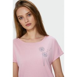Top z minimalistycznym nadrukiem. Bluzki damskie Greenpoint, z nadrukiem, z bawełny, bez kołnierzyka. Za 24,99 zł.