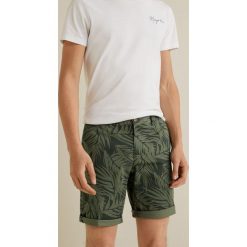 Mango Man - Szorty Valley. Żółte spodenki i szorty męskie marki Mango Man, bez wzorów, z elastanu, casualowe. Za 139,90 zł.
