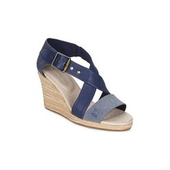 Sandały G-Star Raw ARIA SALON. Niebieskie sandały damskie G-Star RAW, bez wzorów, retro, bez obcasa, bez zapięcia. Za 423,20 zł.