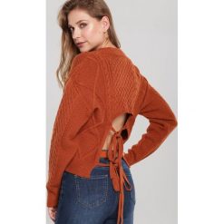 Camelowy Sweter Bon Air. Brązowe swetry damskie Renee, uniwersalny, bez wzorów, ze splotem, casualowe, bez rękawów, bez kaptura. Za 139,99 zł.