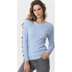 Jasnoniebieski Sweter Heeley. Niebieskie swetry damskie Born2be, s, bez wzorów, z dzianiny, bez rękawów, długie, bez kaptura. Za 69,99 zł.