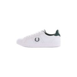 Buty Fred Perry B7211U. Białe trampki męskie Fred Perry, bez wzorów, bez zapięcia. Za 556,05 zł.