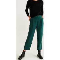 Mango - Spodnie Lourdes. Zielone spodnie damskie Mango, s, bez wzorów, z poliesteru, casualowe. Za 139,90 zł.