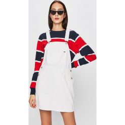 Tommy Jeans - Sukienka. Białe sukienki damskie Tommy Jeans, na co dzień, s, bez wzorów, z bawełny, casualowe, bez kołnierzyka, bez rękawów, mini, proste. Za 449,90 zł.