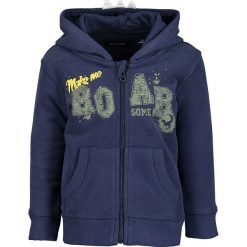 Bluza w kolorze granatowym. Niebieskie bluzy niemowlęce BLUE SEVEN Kids, z aplikacjami, z bawełny, bez rękawów, bez kaptura. W wyprzedaży za 39,95 zł.