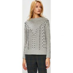 Medicine - Sweter Hand Made. Brązowe swetry klasyczne damskie marki MEDICINE, l, z bawełny, z okrągłym kołnierzem. Za 139,90 zł.