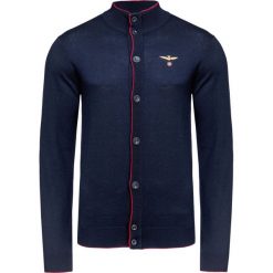 Sweter AERONAUTICA MILITARE Granatowy. Niebieskie swetry męskie marki Aeronautica Militare, na lato, z haftami, z włoskim kołnierzykiem, bez kaptura. W wyprzedaży za 602,00 zł.