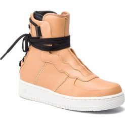 Buty NIKE - Af1 Rebel Xx AO1525 200 Praline/Black/Summit White. Brązowe buty sportowe damskie Nike, na co dzień, bez wzorów, ze skóry ekologicznej, bez obcasa, bez zapięcia. W wyprzedaży za 499,00 zł.