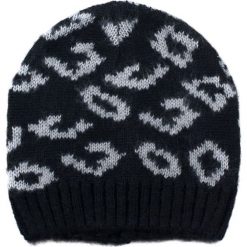Czapka damska Pantera ze ściągaczem czarna. Czerwone czapki zimowe damskie marki Art of Polo. Za 32,73 zł.