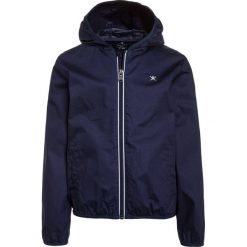 Hackett London HENLEY BLOUSON Kurtka przejściowa navy. Niebieskie kurtki męskie marki Hackett London, z bawełny. W wyprzedaży za 351,20 zł.